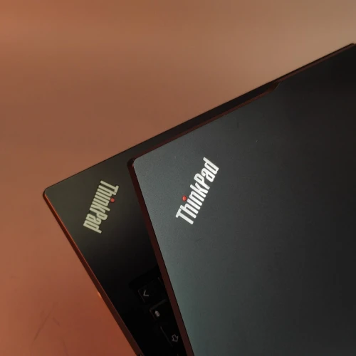 LENOVO THINKPAD E14 GEN 6 RYZEN 5 7535U 16GB DDR5 512GB SSD ÉCRAN 14" WUXGA