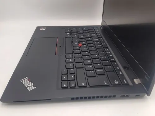 Lenovo Thinkpad T495S Ryzen 5 PRO 3560U 8GB DDR4 256Go SSD NVMe 14 FHD AMD Radeon Graphics