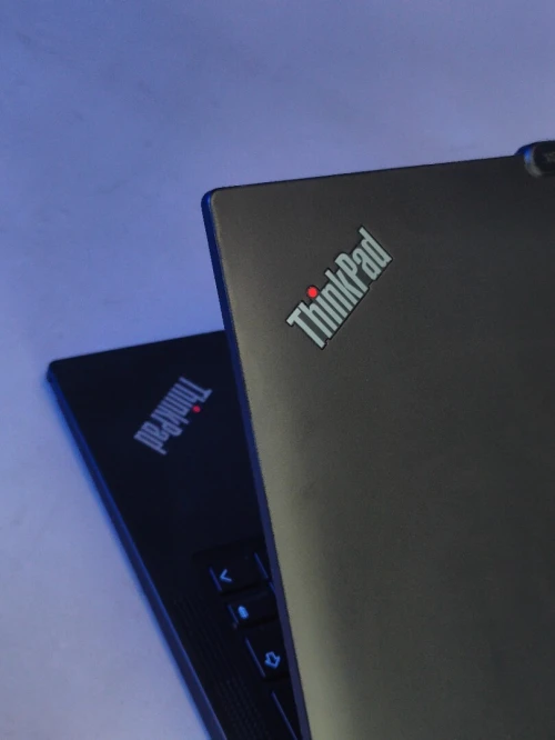 LENOVO THINKPAD X13 YOGA MODEL 21f3 i5-1335U RAM 16GB SSD 256 GB ÉCRAN 13,3" tactile