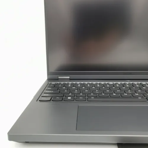 Legion Pro 7 16IRX8 i9-13900HX 16GB 1TB RTX 4070 dédié 8Go ÉCRAN 16'' WQXGA NEUF SOUS EMBALLAGE