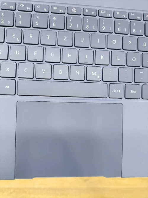 HUAWEI MATEBOOK X PRO ULTRA PREMIUM EDITION ULTRA 9 185H/32G DDR5/2T SSD/14.2 OLED 120HZ 4K TACTILE 