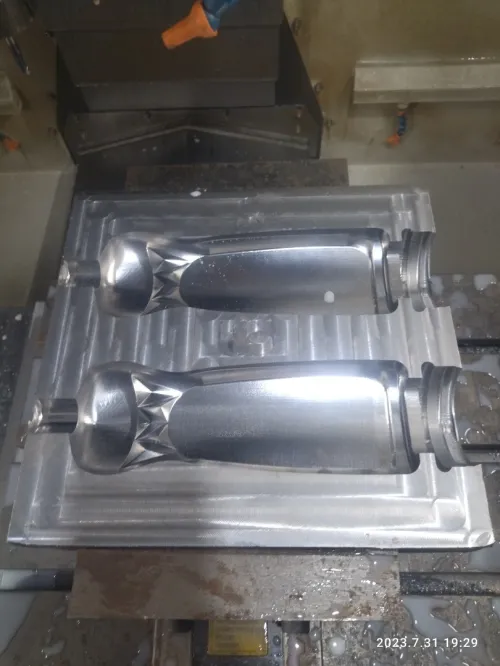 Fabrication de tout type de moule 