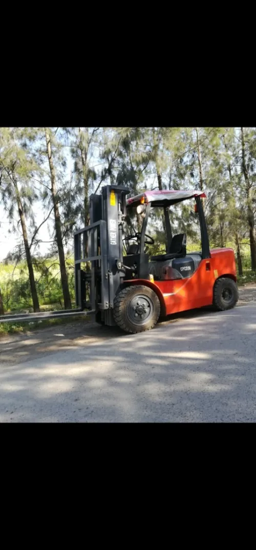 Location Clark klark chariot élévateur Forklift  كلارك 