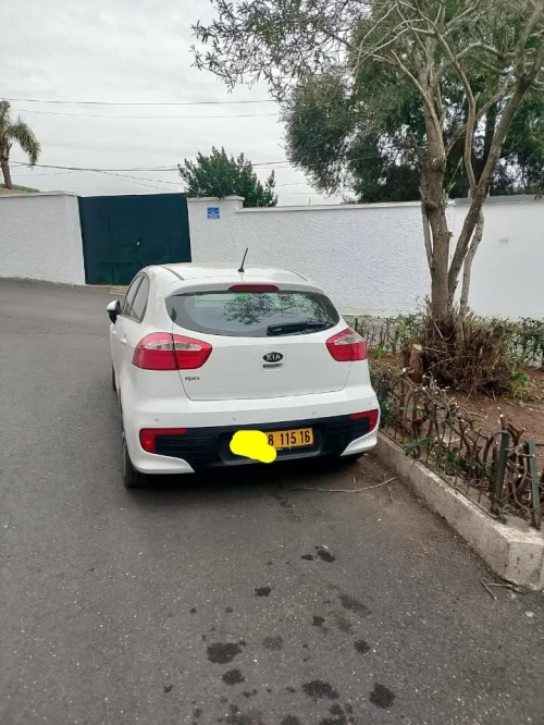 Kia Rio 5 portes 2015 Funny Facelift 