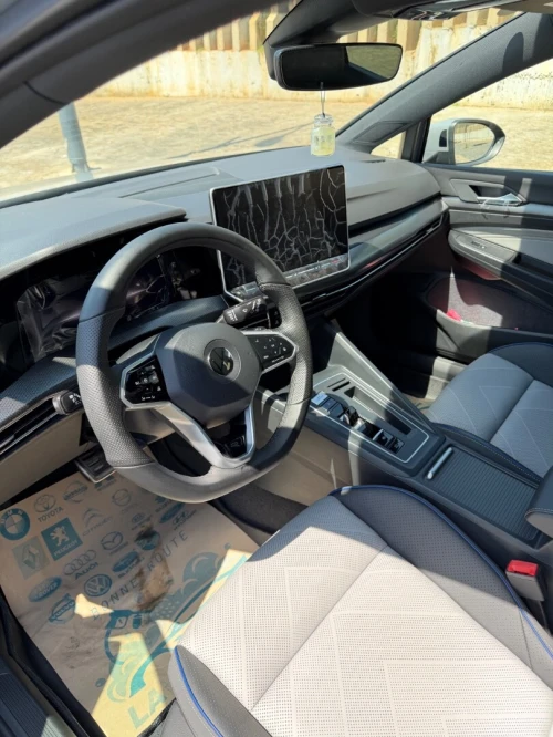 Volkswagen Golf 8 2025 R-Line