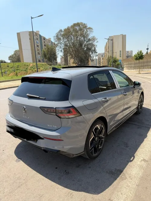 Volkswagen Golf 8 2025 R-Line