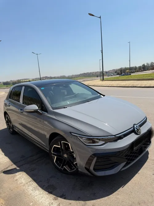 Volkswagen Golf 8 2025 R-Line