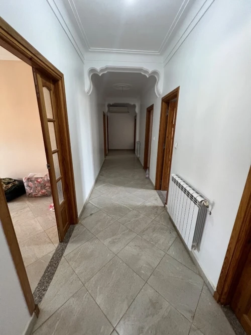 Location Appartement Niveau de villa F4 Alger Draria