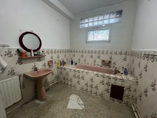 Location Appartement Niveau de villa F5 Alger Draria
