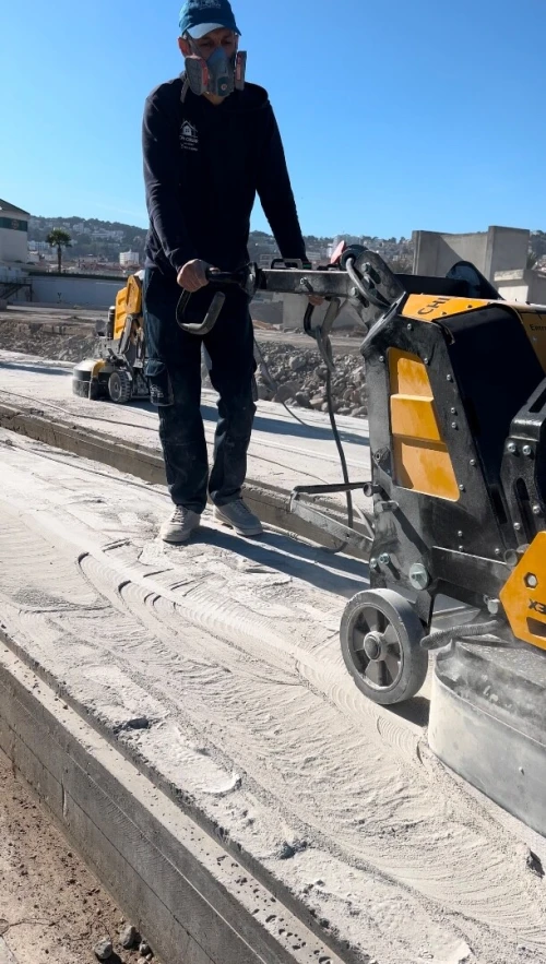 Ponçage et rabotage des sols en béton 