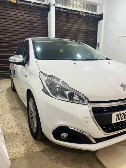 Peugeot 208 2018 Allure Facelift
