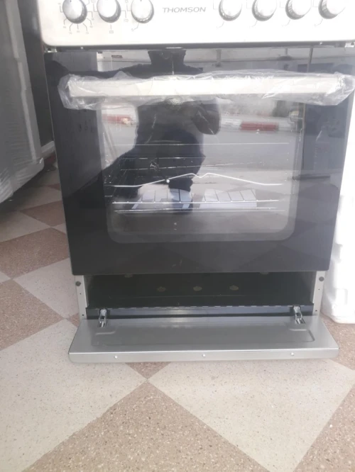 CUISINIER THOMSON INOX VENTILER GAZ/ELECTRIQUE 