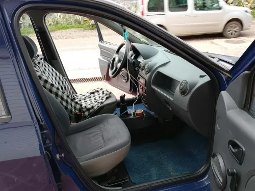 Dacia Logan 2008 La base