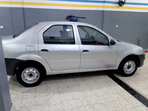 Dacia Logan 2009 La base