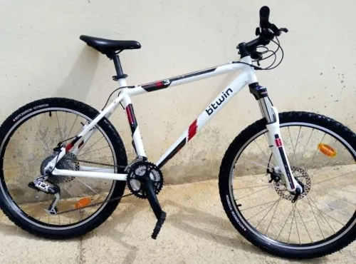 vélo B'twin Rockrider 5.3 presque neuf