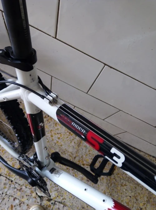 vélo B'twin Rockrider 5.3 presque neuf
