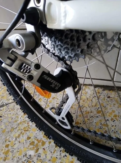 vélo B'twin Rockrider 5.3 presque neuf