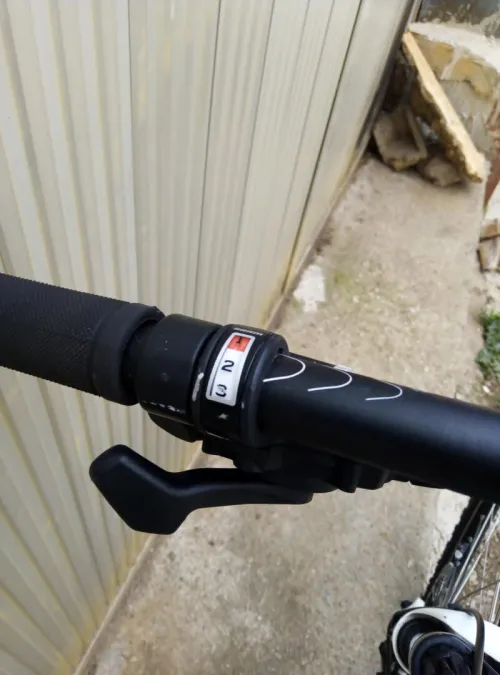 vélo B'twin Rockrider 5.3 presque neuf
