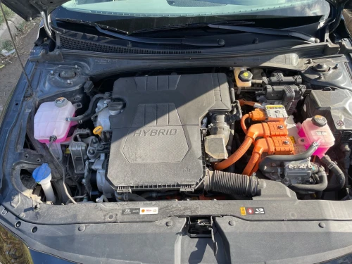 Hyundai Elantra 2025 Hybride