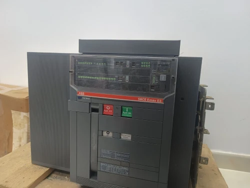 Disjoncter 2500A compact motorisé abb