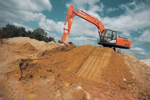 Hitachi 240 2020