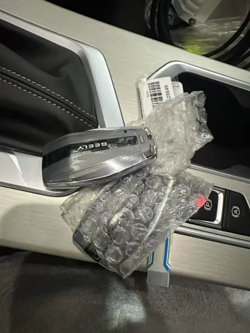 Geely Coolray 2025 