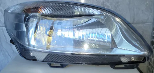 Phare Skoda FABIA