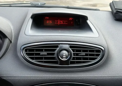 Renault Clio 3 2012 Night and Day