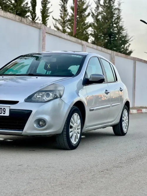 Renault Clio 3 2012 Night and Day