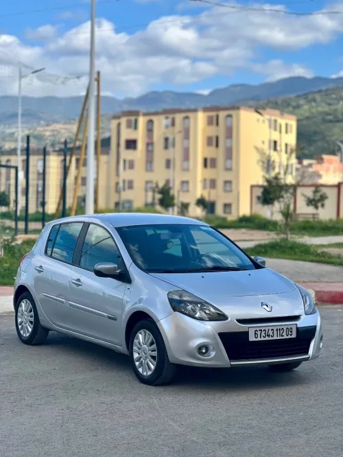 Renault Clio 3 2012 Night and Day