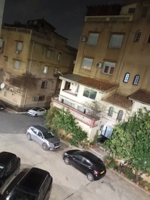 Cherche achat Appartement F4 Alger Bir mourad rais