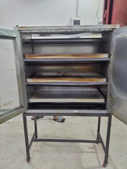 Matériel de cuisine professionnel pain et gâteaux traditionnel 