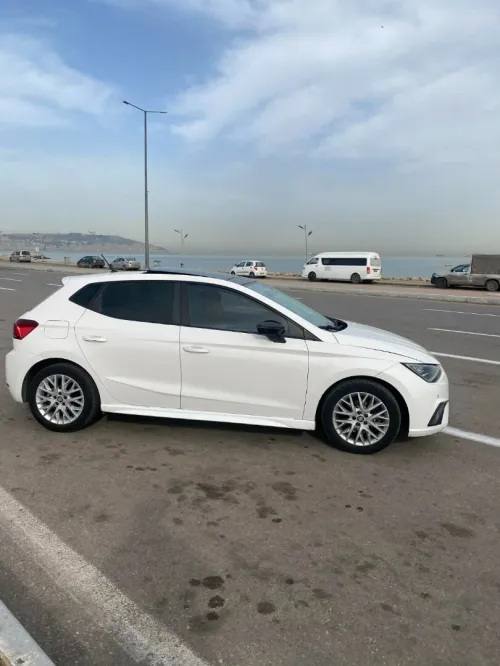 Seat Ibiza 2018 HIGH