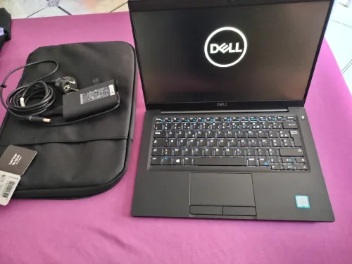 Dell latitude 7390 13" i7 8Th Ram 16Go SSD 256Go Intel UHD windows 11