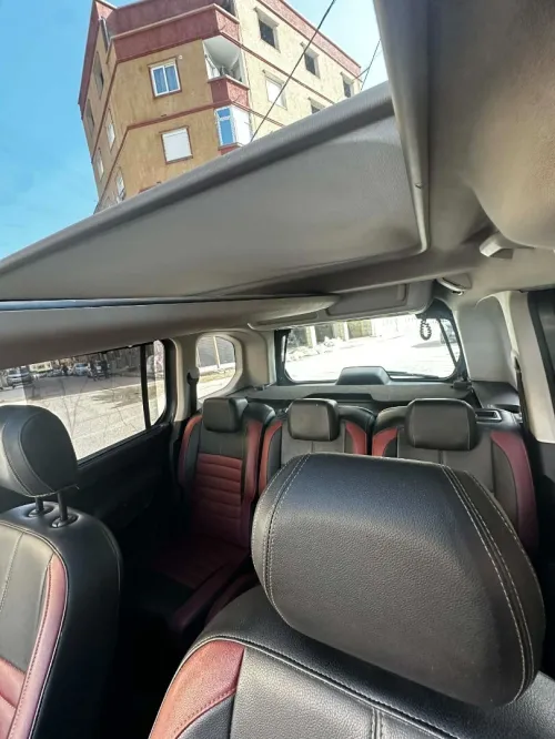 Peugeot Partner 2021 Rifter