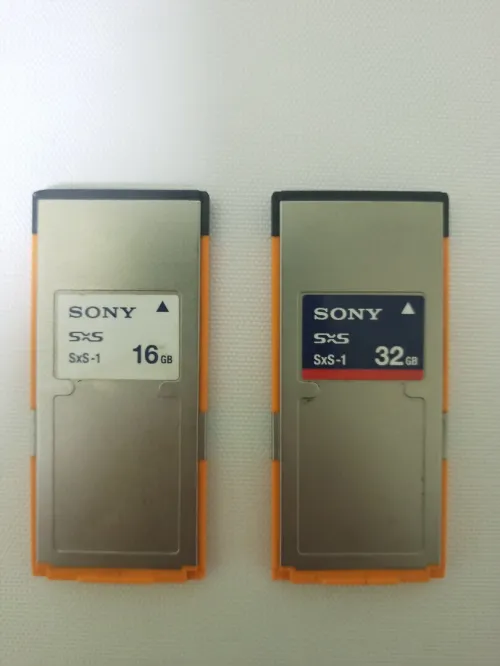 2 carte mémoire sxs 32gb/16gb Sony