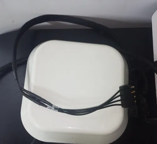 Aviwest QUAD: 4-band 3G/4G antenna (22575)