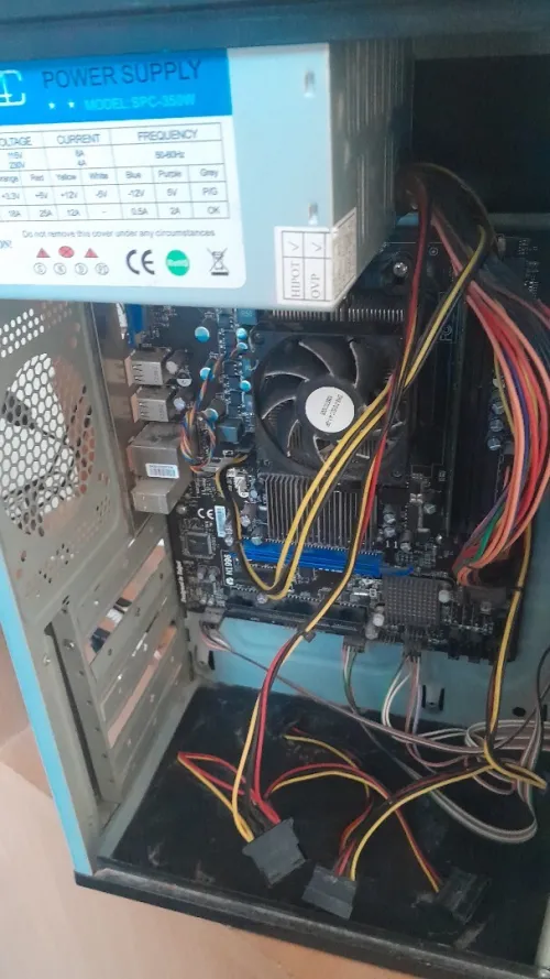 Desktop Computer : AMD Phenom II X2 555 BE CPU , 2 Gb Ram , 760GM-P21 (FX) Motherboard