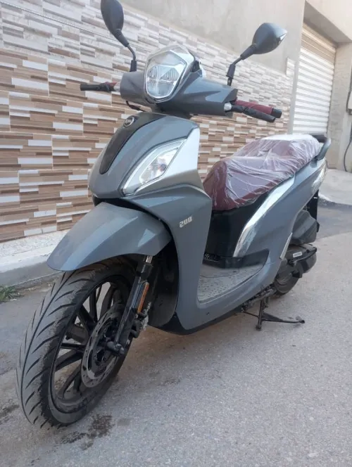 Sym St 200 2025