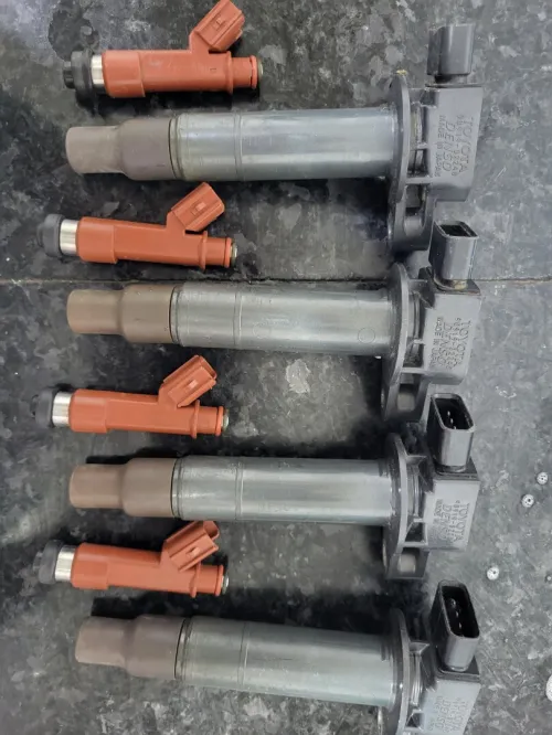 Bobin injecteur papillon complet Toyota yaris 2004