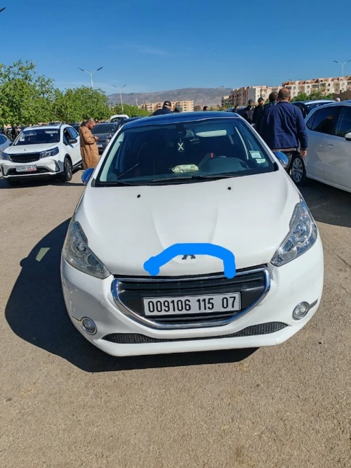 Peugeot 208 2015 Allure