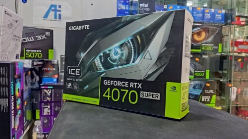 CARTE GRAPHIQUE GIGABYTE RTX 4070 SUPER EAGLE OC ICE 12GO