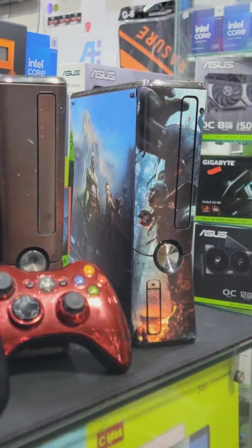 XBOX 360 SLIM FLASH GLITCH 1 MANETTE ET 2 MANETTE + DE 15 JEUX