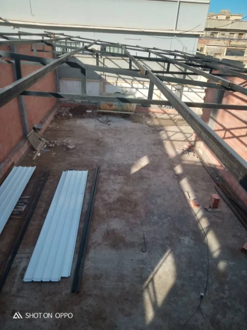 construction des hangar ,Charpentier ,panneau sandwich  , Gazon ....