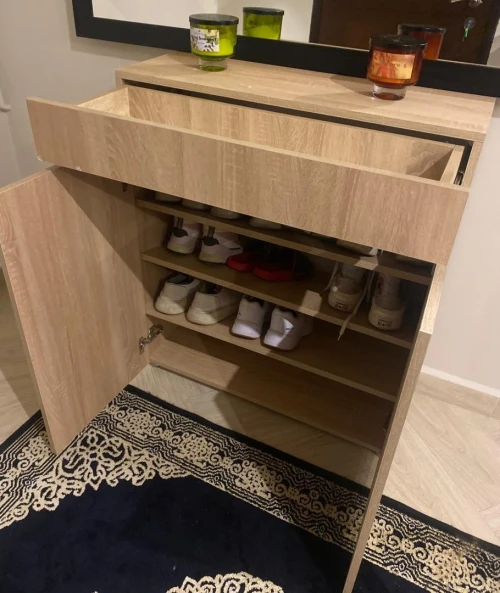 Meuble à chaussure sans poignet