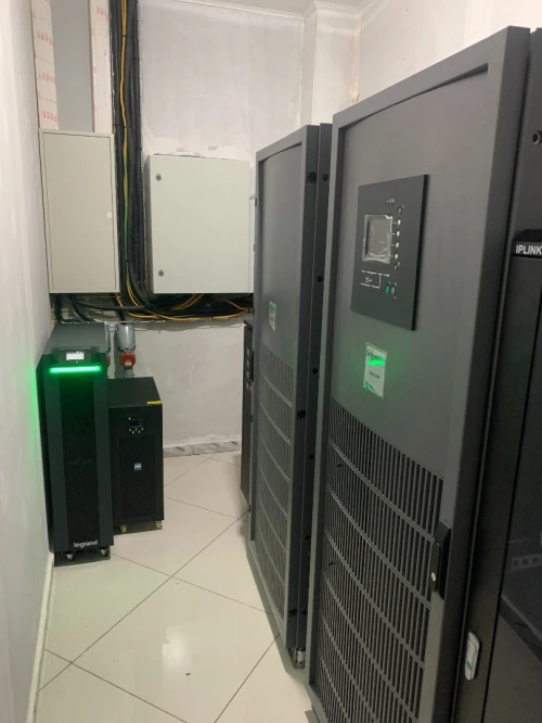Installation et maintenance de réseau informatique