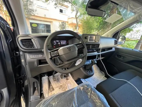 Peugeot Traveller 2025 