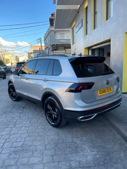 Volkswagen Tiguan 2023 Essance 1.5