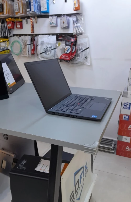 LAPTOP LENOVO THINKPAD P14S GEN4 I5-1340P 16G 256G SSD 14" TACTILE.