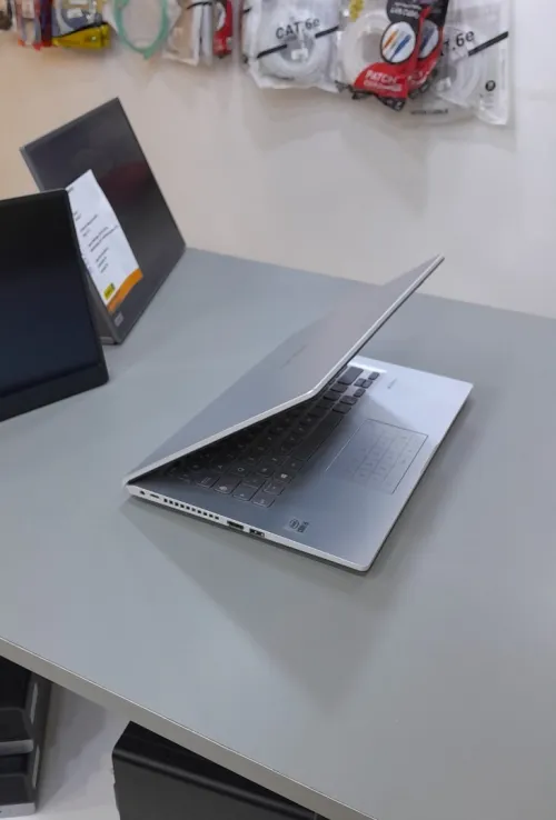LAPTOP ASUS VIVO BOOK X415JAB-X415JA I5-1035 G1 8G 256G SSD 14".